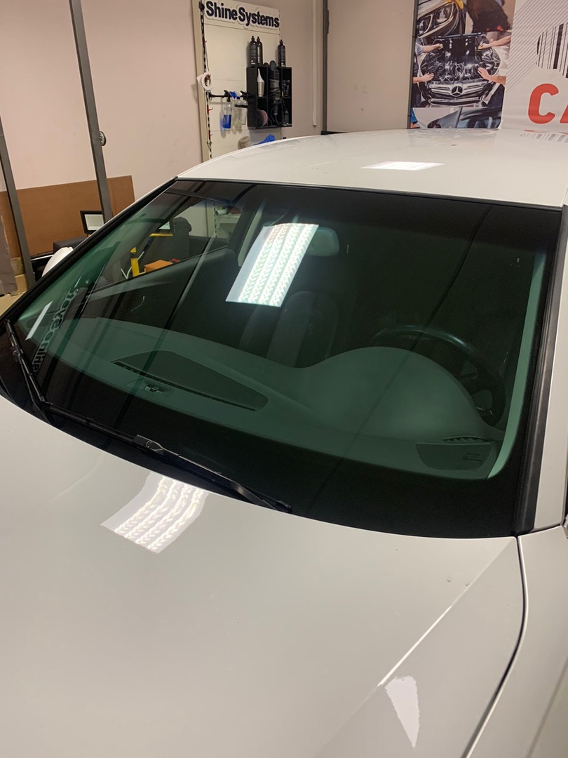 Замена лобового стекла Audi A6 #2